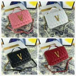 Picture of Versace Lady Handbags _SKUfw82753982fw